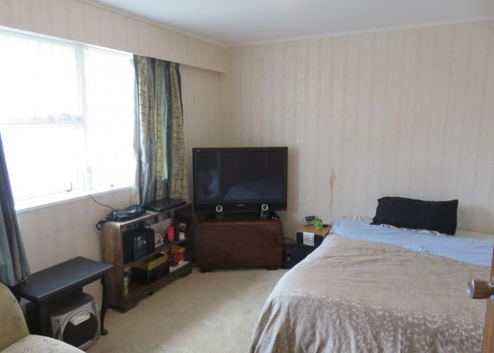  at 2/284 Botanical Road, West End, Palmerston North