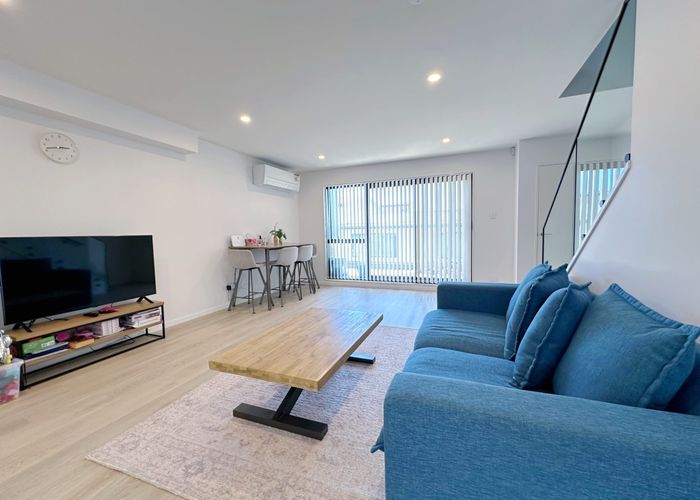  at 4/53 Drake Street, Howick, Manukau City, Auckland