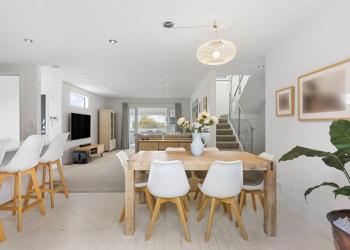  at 54 Waiohua Road, Greenlane, Auckland City, Auckland
