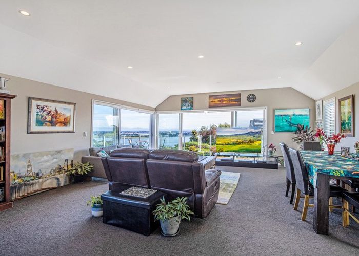  at 56 Maffeys Road, Mount Pleasant, Christchurch
