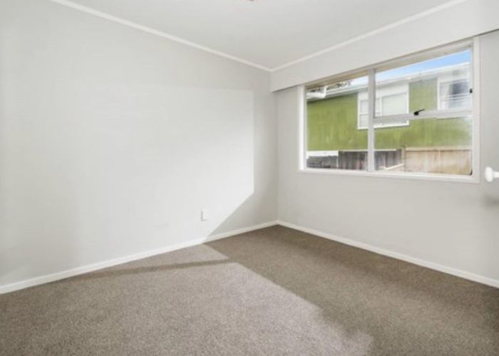  at 29 Gladys Avenue, Glenfield, Auckland