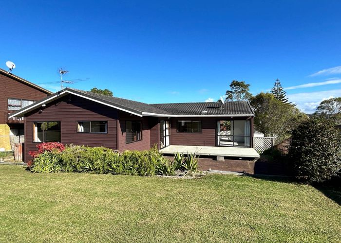  at 39 Kennedy Avenue, Forrest Hill, North Shore City, Auckland