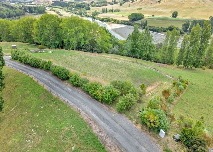  at 2/493 Kahuranaki Road, Havelock North, Hastings, Hawke's Bay