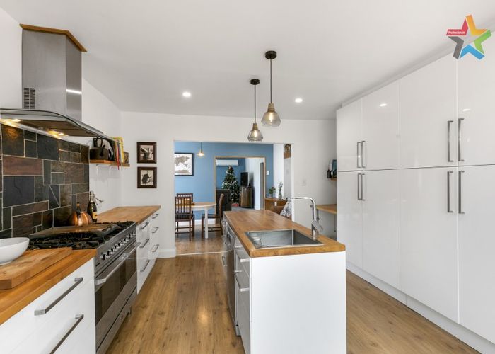  at 22 Homedale Road, Wainuiomata, Lower Hutt