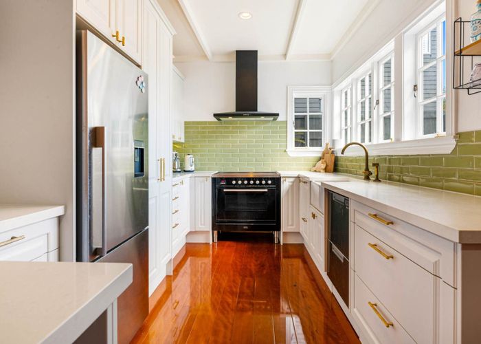  at 42 Richmond Avenue, Northcote Point, Auckland