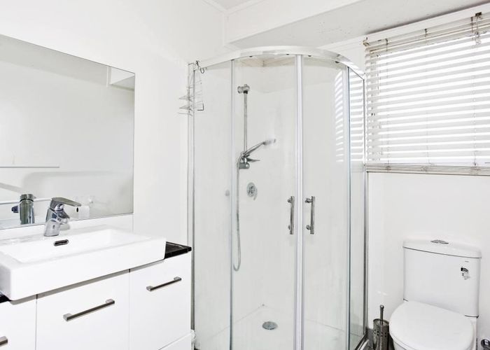  at 27 Fairdale Avenue, Red Hill, Papakura, Auckland