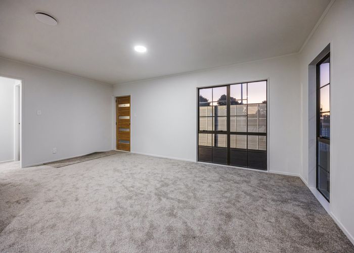  at 2/86 Palmers Road, Clendon Park, Auckland