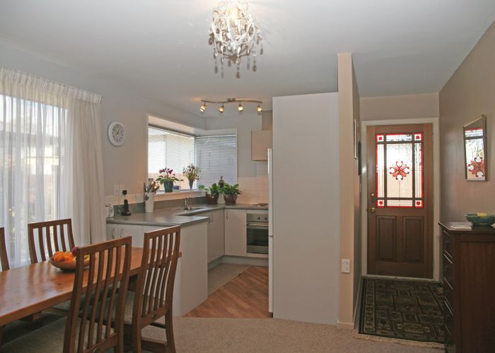  at 2/141 Clarence Street, Riccarton, Christchurch