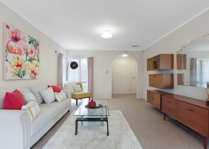  at 10 Evergreen Rise, New Lynn, Waitakere City, Auckland