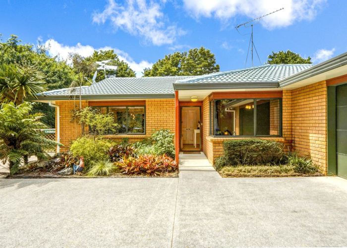  at 10 Notre Dame Way, Albany, North Shore City, Auckland