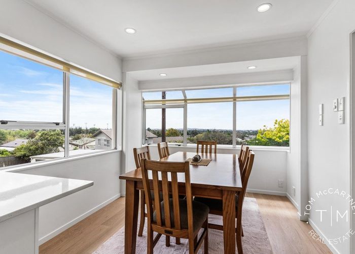  at 21 Greenstone Place, Clover Park, Auckland