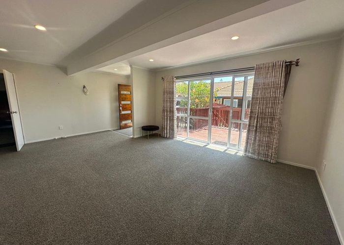  at 15A Te Atatu Road, Te Atatu South, Waitakere City, Auckland