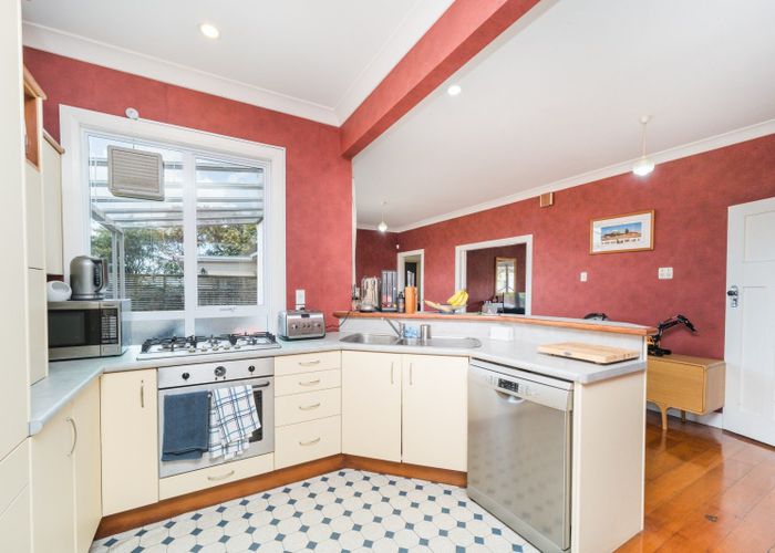  at 8 Russell Street, City Centre, Palmerston North, Manawatu / Whanganui