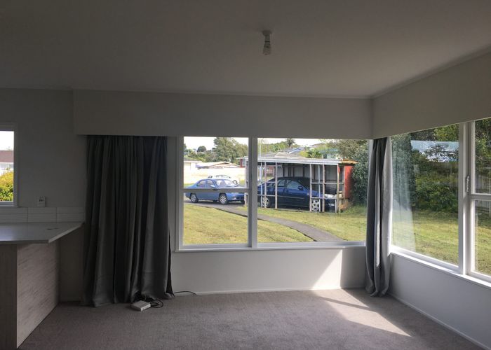  at 1/16 Kapiti Place, Sunnynook, North Shore City, Auckland