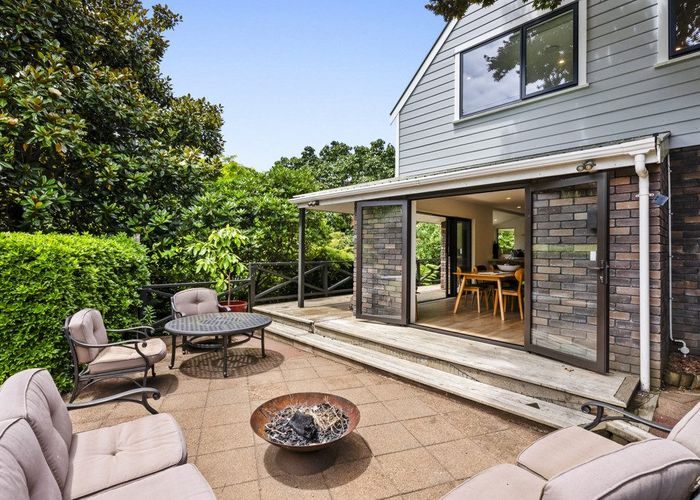  at 40D Karina Road, Merrilands, New Plymouth