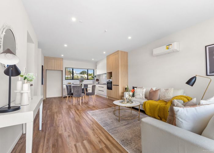  at 5/18 Pine Street, New Lynn, Waitakere City, Auckland