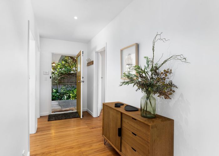  at 8 Burgess Street, Sumner, Christchurch