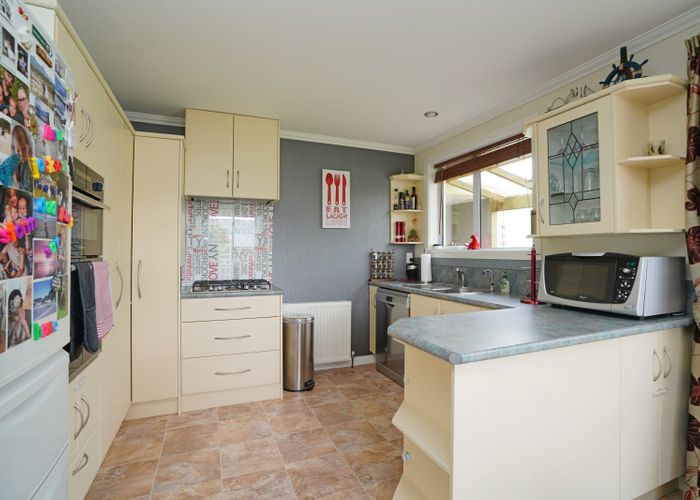  at 9 Allan Street, Otatara