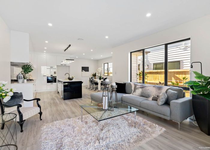  at 16 McQuoids Road, Flat Bush, Auckland