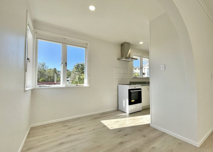  at 20 Madison Place, Forrest Hill, North Shore City, Auckland