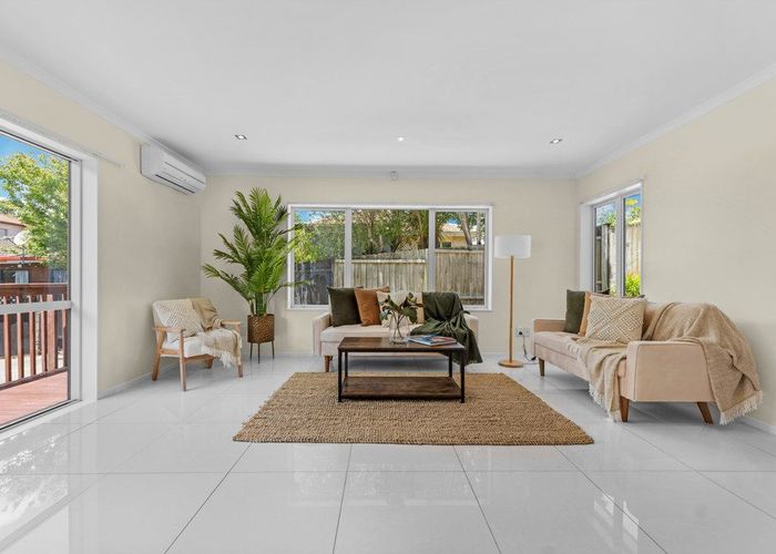  at 2/341 Hillsborough Road, Hillsborough, Auckland