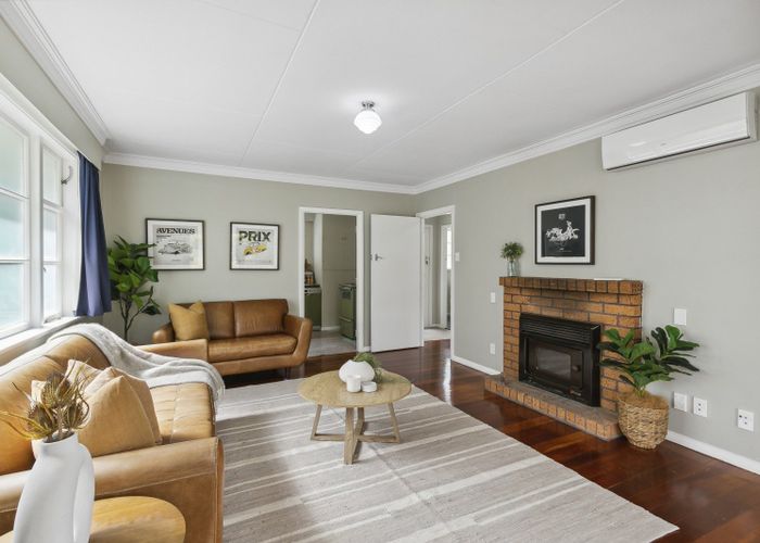  at 20 Hinau Street, Tawa, Wellington