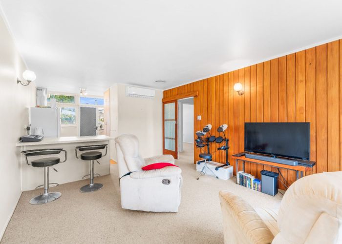  at 3/76A Lake Road , Takapuna, North Shore City, Auckland