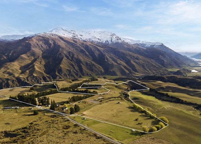  at 108 Eastburn Road, Crown Terrace, Queenstown-Lakes, Otago