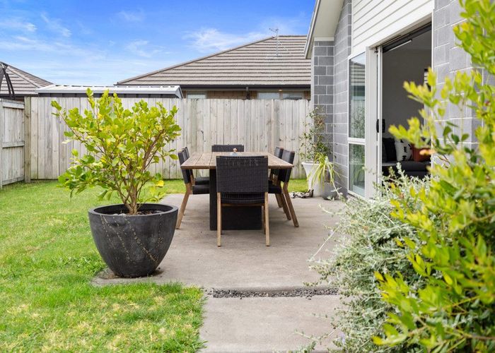  at 19 Naeo Close, Papamoa Beach, Papamoa