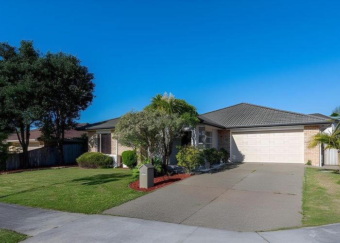  at 4 Stornaway Dr, Flat Bush, Manukau City, Auckland