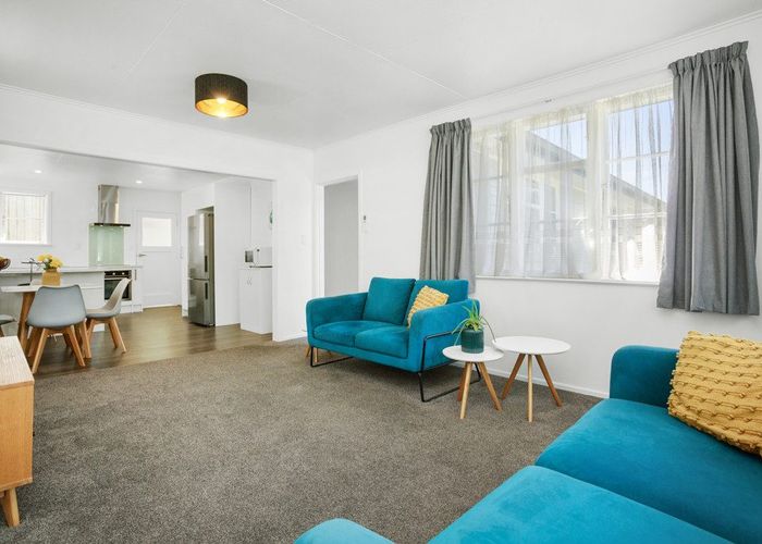  at 16 Rintoul Grove, Stokes Valley, Lower Hutt, Wellington