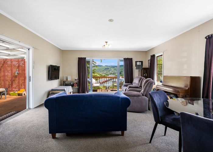  at 16 Raroa Terrace, Tawa, Wellington