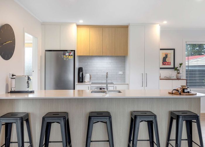  at 19 Horton Place, Avondale, Christchurch City, Canterbury
