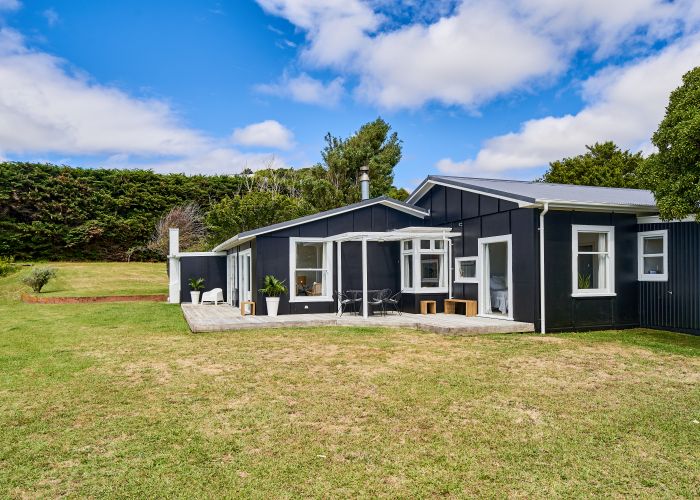  at 300A Paremata Road, Whitby, Porirua