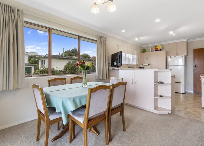  at 130 Cambridge Road, Bethlehem, Tauranga