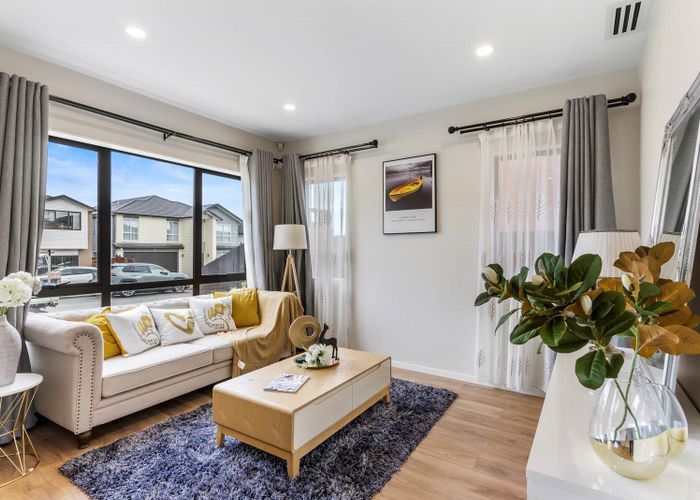  at 10 Demeter Street, Flat Bush, Auckland