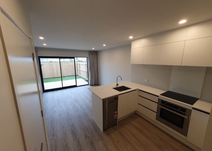  at 32/137 Hall Avenue, Favona, Manukau City, Auckland