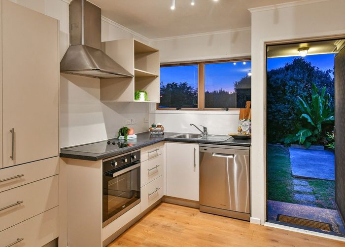  at 1/531a Weymouth Road, Weymouth, Manukau City, Auckland