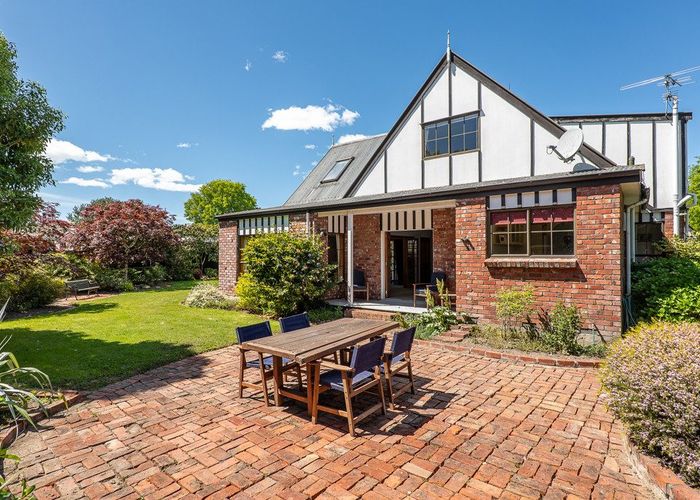  at 19B Kingham Place, Avonhead, Christchurch City, Canterbury