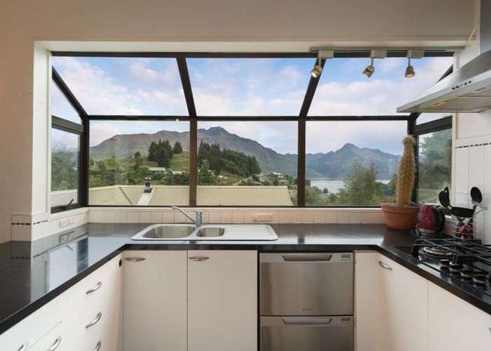  at 20 Greenstone Place, Fernhill, Queenstown