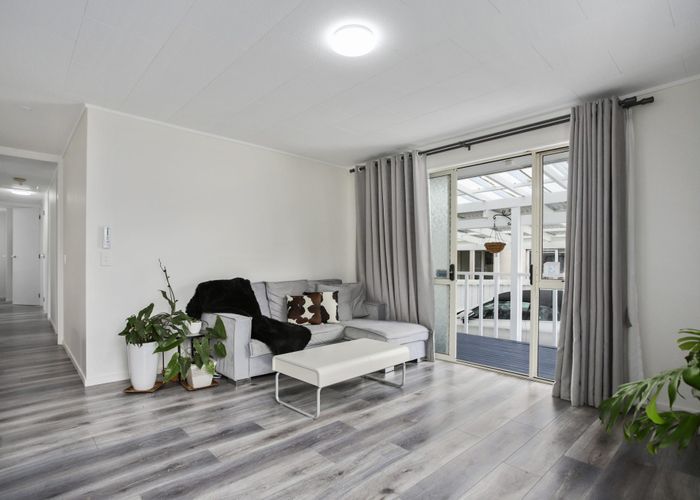  at 72 Holly Street, Avondale, Auckland City, Auckland