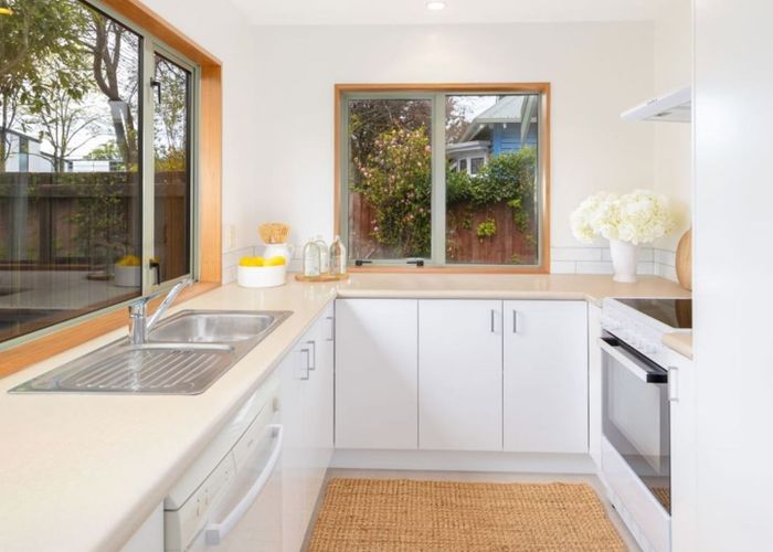  at 1/21 Bishop Street, St Albans, Christchurch