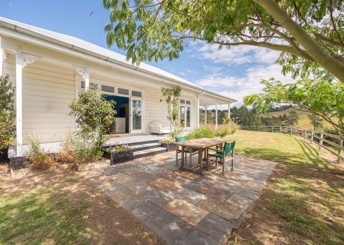  at 1986 Taihape Road, Sherenden