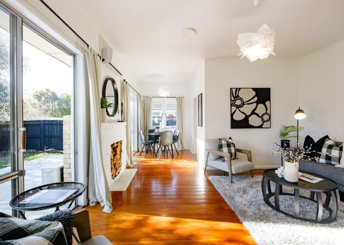  at 77 Clarkin Road, Fairfield, Hamilton