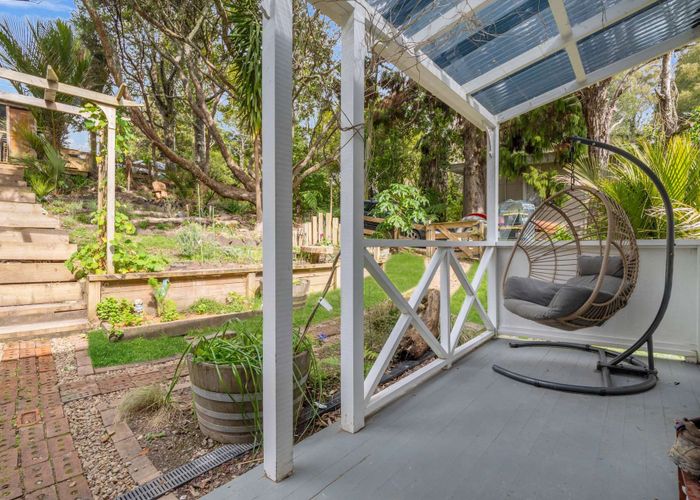  at 43 Kauri Point Road, Laingholm, Waitakere City, Auckland