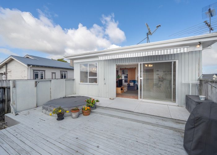  at 11 Drake Street, Howick, Auckland
