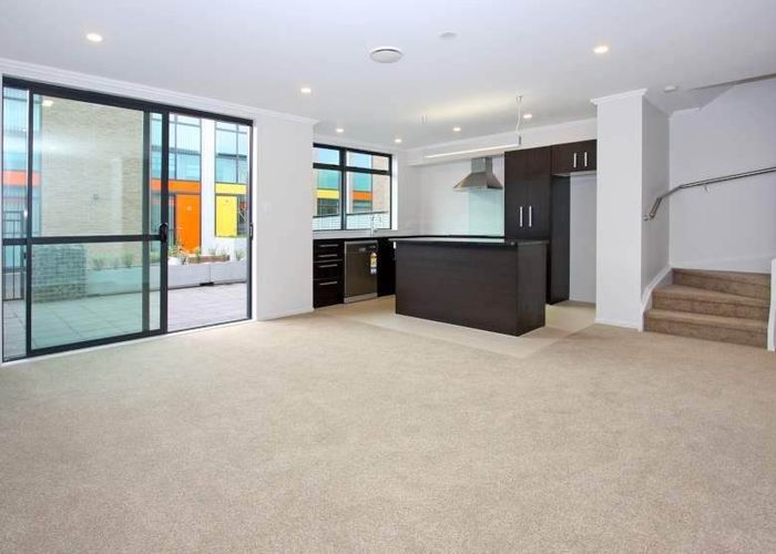  at 5/182 Flat Bush School Road, Flat Bush, Manukau City, Auckland