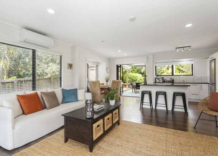  at 3 Crescent Road East, Ostend, Waiheke Island