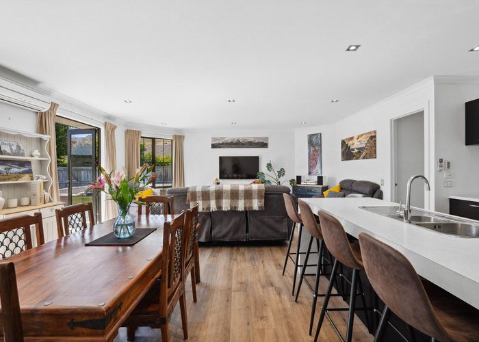  at 32 Hope Avenue, Lake Hayes, Queenstown