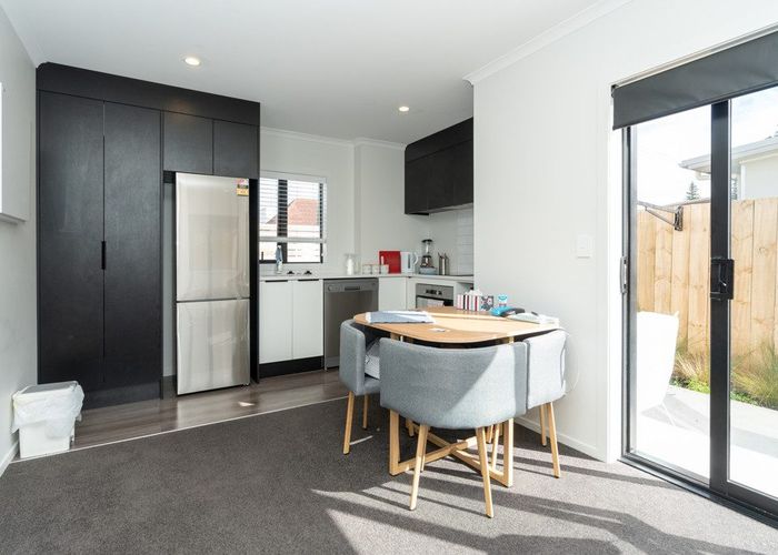  at 1/12 Charlemont Street, Whitiora, Hamilton